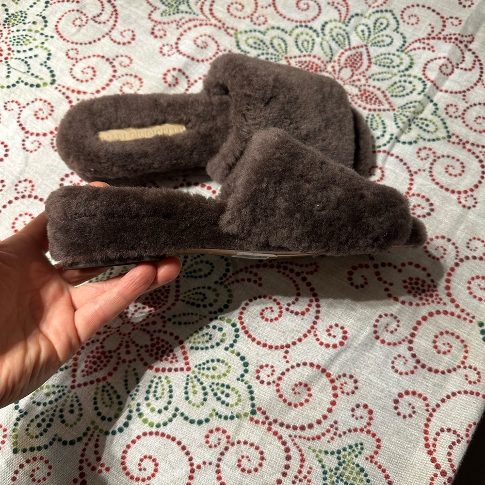 New Mari Guidicelli shearling sandals size 36